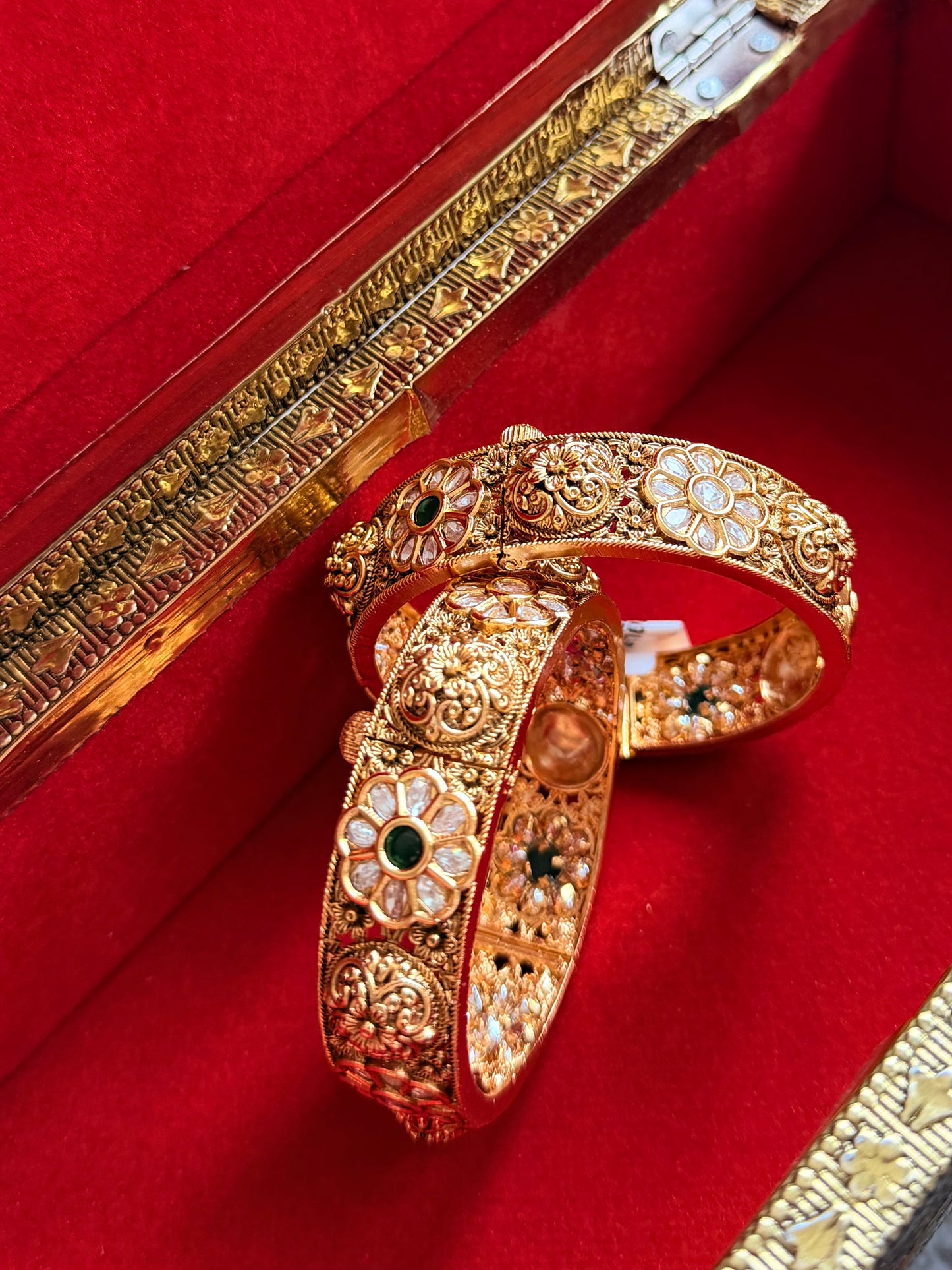 Mudha Puvvulu Bangle